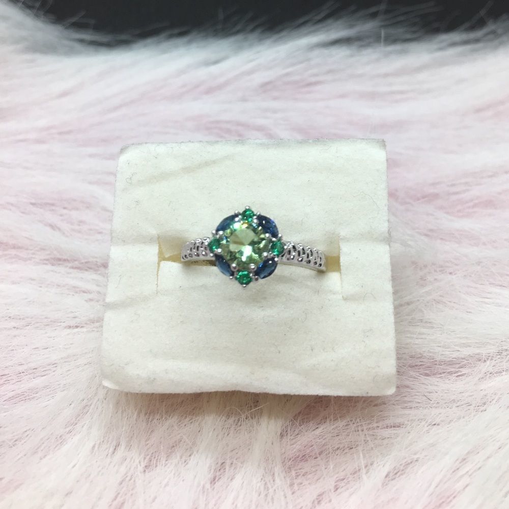 Crystal Flower Ring‎ 